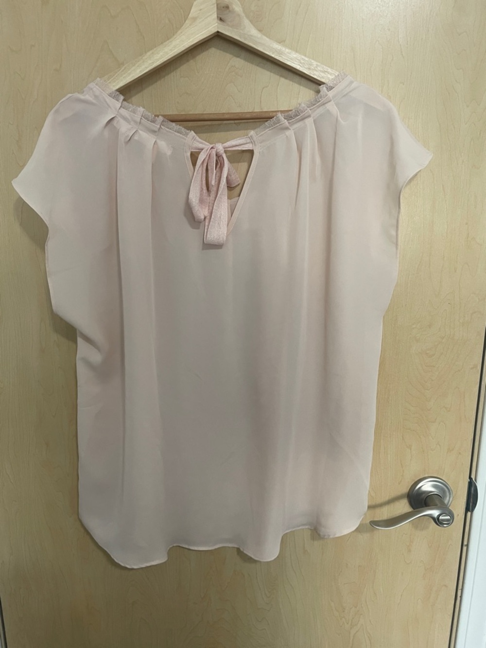 LC Lauren Conrad Blush Tie-Neck Cap Sleeve Blouse XL - Picture 3 of 9